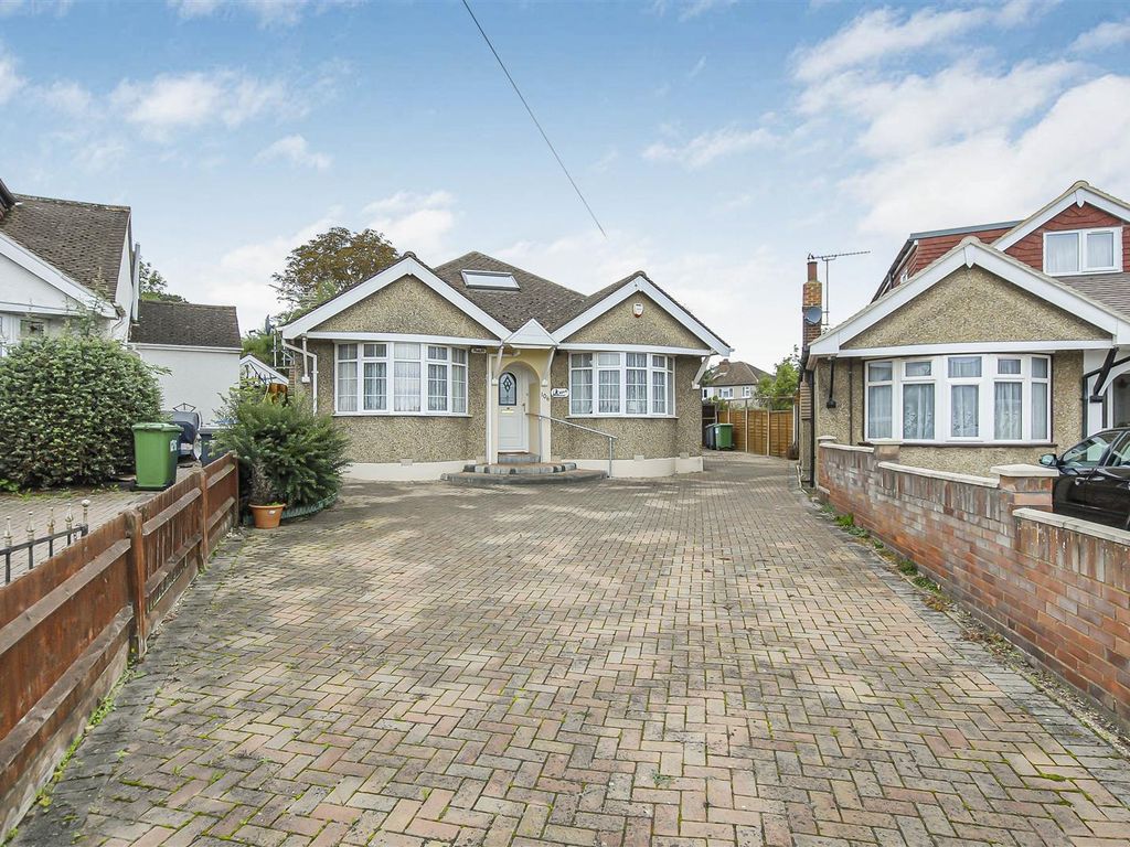 2 bed detached bungalow for sale in St. Andrews Crescent, Windsor SL4 Zoopla