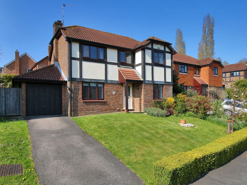 4 bed detached house for sale in Britts Farm Road, Buxted TN22 Zoopla