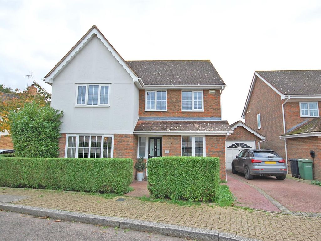 4 bed detached house for sale in Tufted Close, Great Notley, Braintree