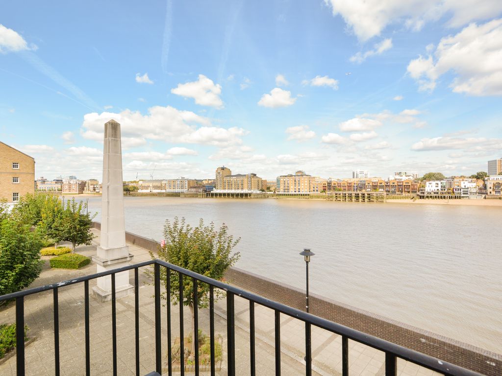 2 bed flat for sale in Rotherhithe Street, London SE16, £525,000 Zoopla