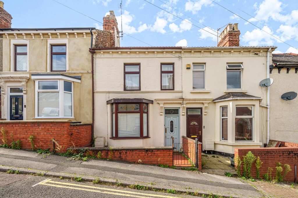 3 bed terraced house for sale in Swindon, Wiltshire SN1, £235,000 Zoopla