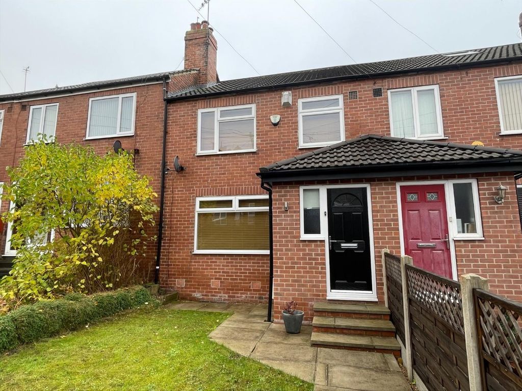 3 bed terraced house for sale in Highfield Avenue LS12 Zoopla