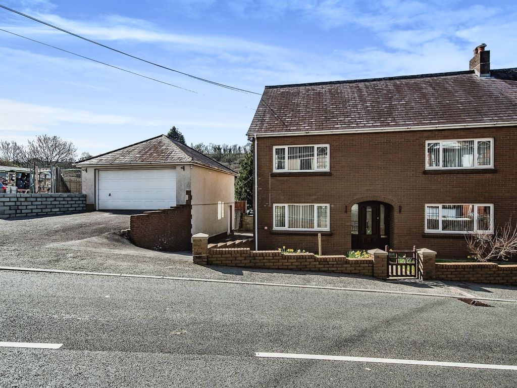 3 bed semidetached house for sale in Davies Street, Pencader SA39 Zoopla