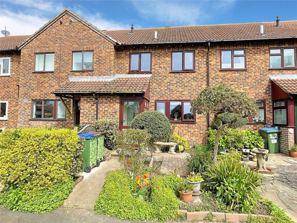 2 bed terraced house for sale in Dinsdale Gardens, Rustington