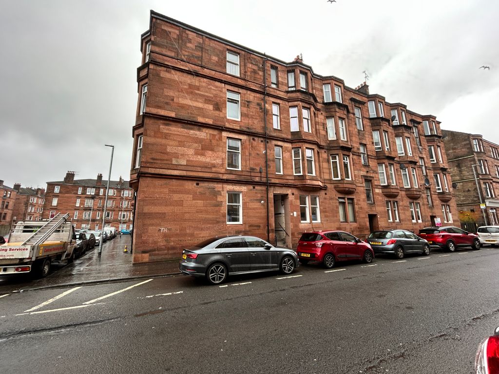 1 bed flat to rent in Allison Street, Glasgow G42, £750 pcm Zoopla