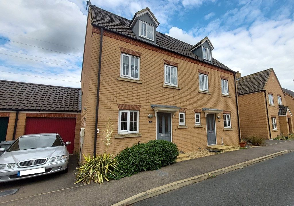 3 bed semidetached house for sale in Aintree Way, Bourne PE10 Zoopla