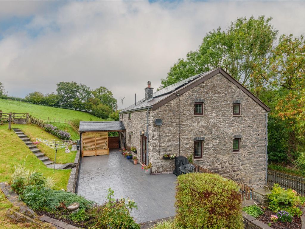 4 bed detached house for sale in Llangernyw, Abergele, Conwy LL22, £