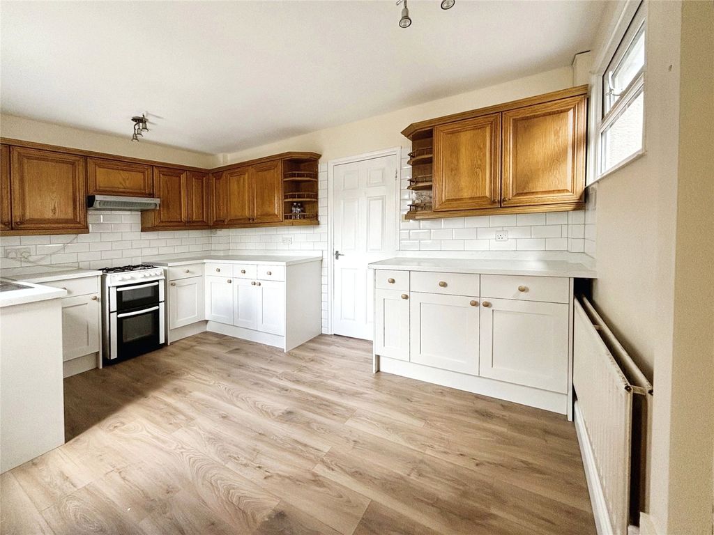 3 bed semidetached house for sale in Brenchley Road, Maidstone, Kent