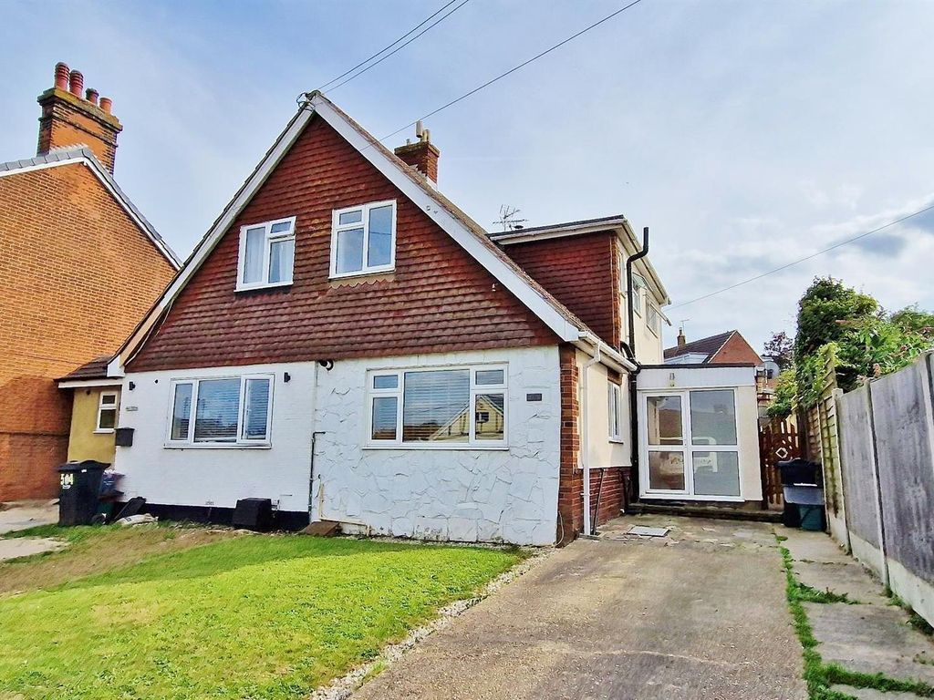 3 bed semidetached house for sale in Walton Road, KirbyLeSoken, FrintonOnSea CO13, £299,995