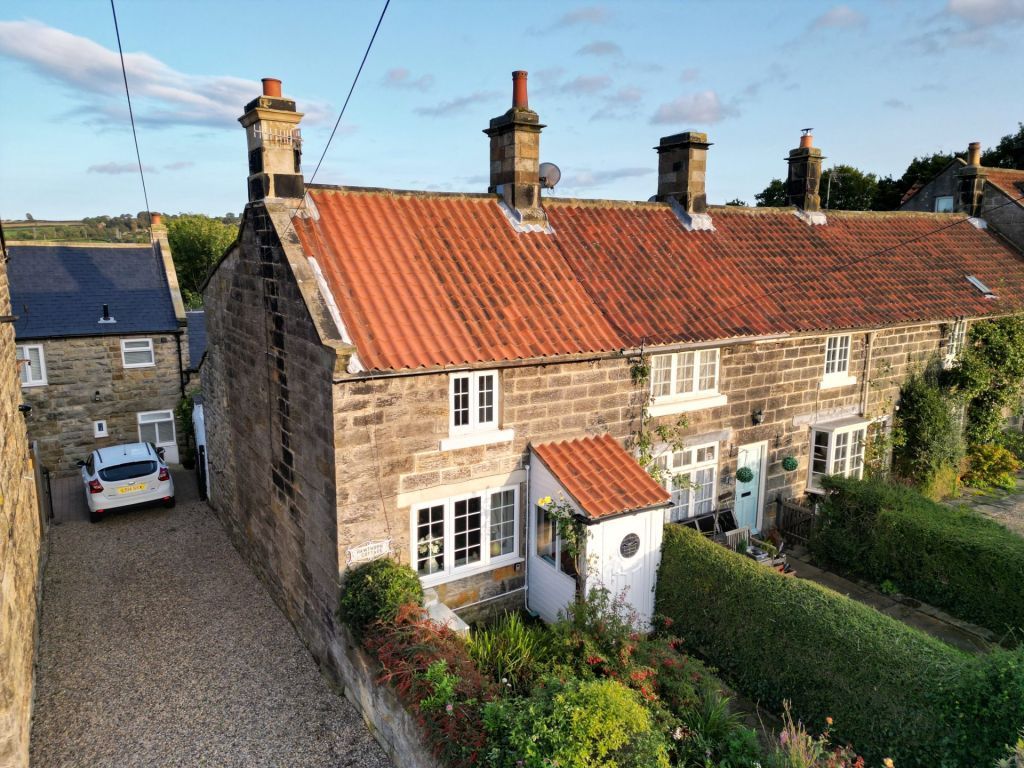1 bed cottage for sale in Coach Road, Sleights, Whitby YO22, £195,000 Zoopla