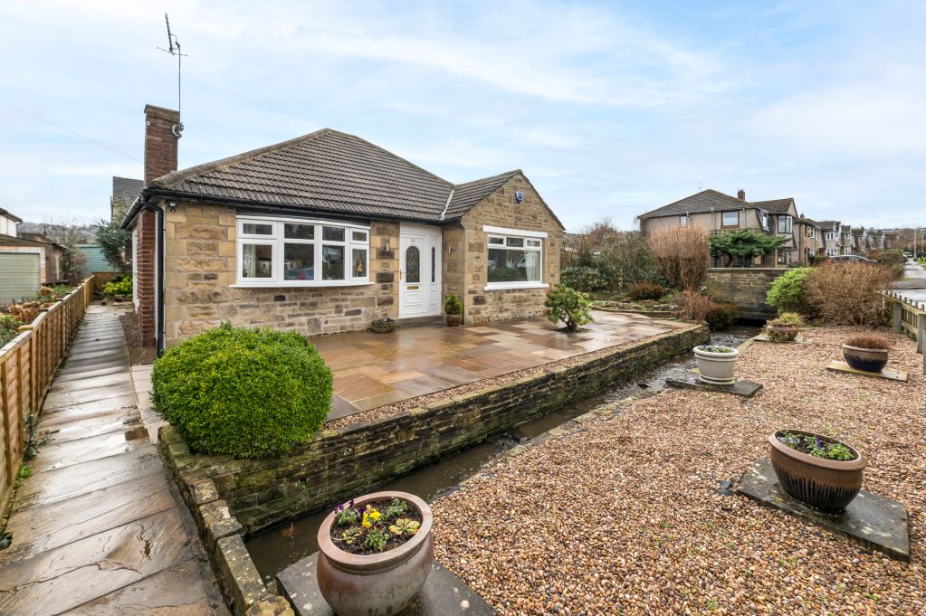 3 bed bungalow for sale in Beckfield Road, Cottingley, Bingley, West