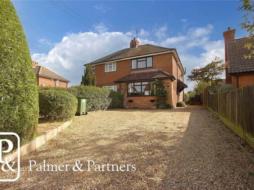 2 bed semidetached house for sale in Levington Lane, Bucklesham