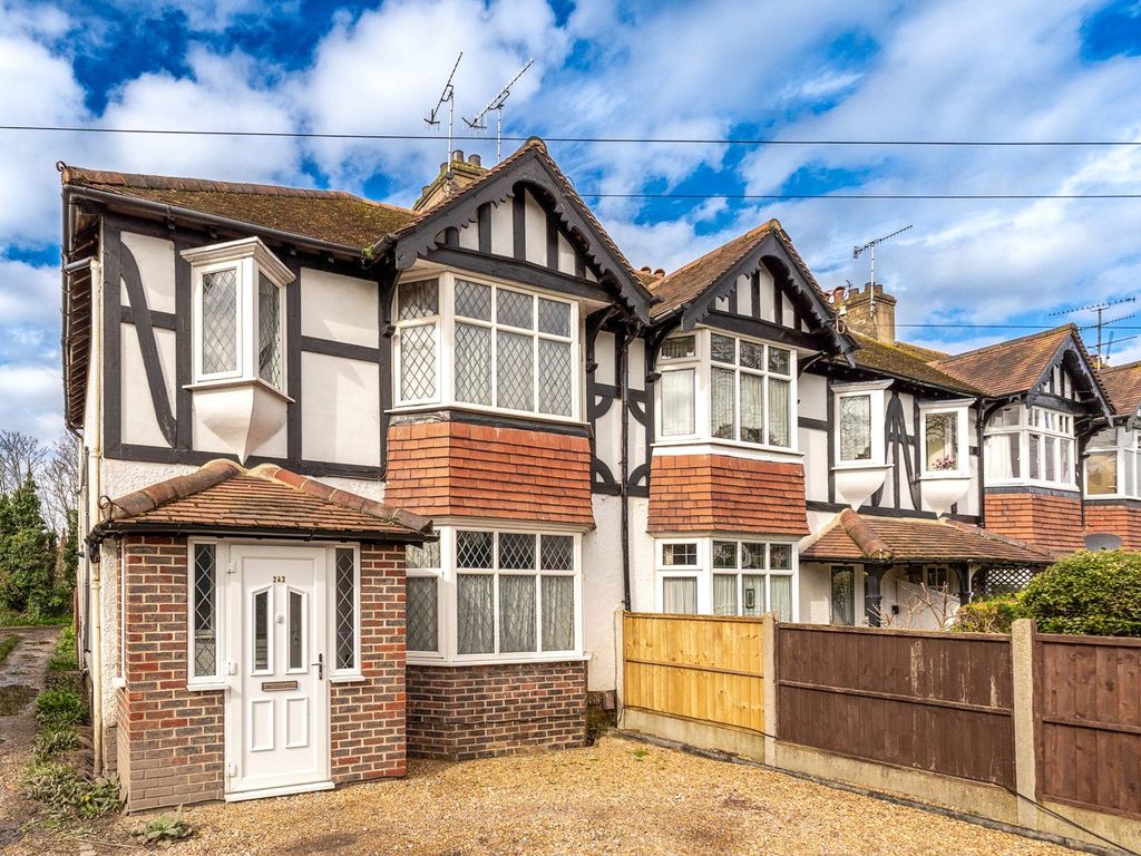 3 bed end terrace house for sale in South Farm Road, Worthing, West
