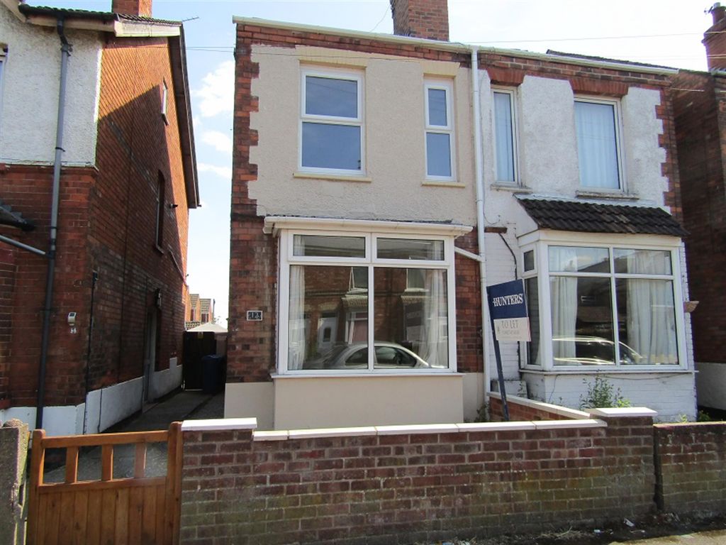 3 bed semidetached house for sale in Melrose Road, Gainsborough DN21