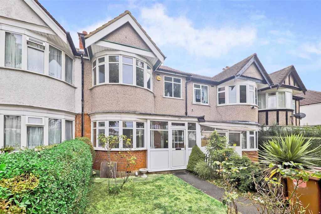 3 bed terraced house for sale in Kings Road, Harrow HA2 Zoopla