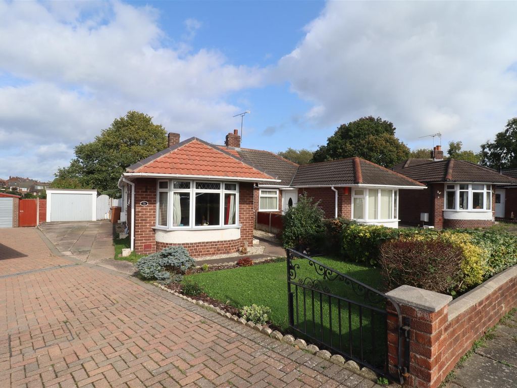 2 bed detached bungalow to rent in Ludlow Avenue, Crewe CW1, £795 pcm