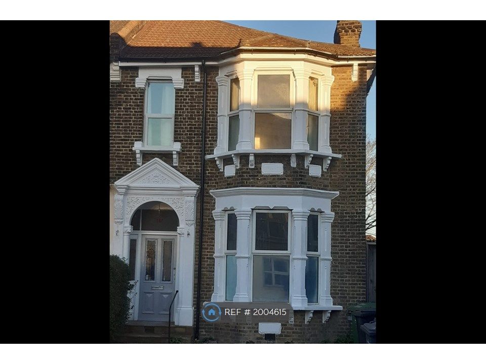 Room to rent in Hither Green Lane, London SE13, £1,100 pcm Zoopla