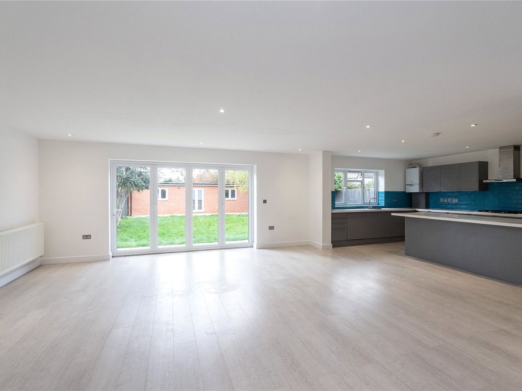 6 bed semidetached house for sale in Darley Drive, New Malden, Surrey