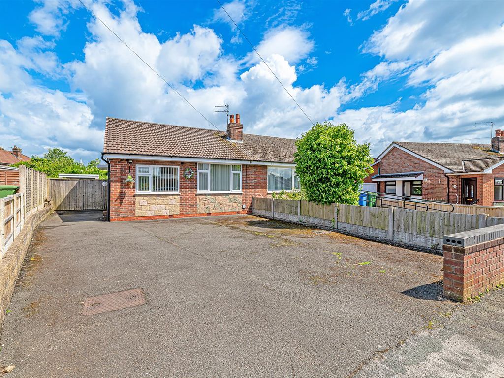2 bed semidetached bungalow for sale in St. Stephen Road, Great Sankey