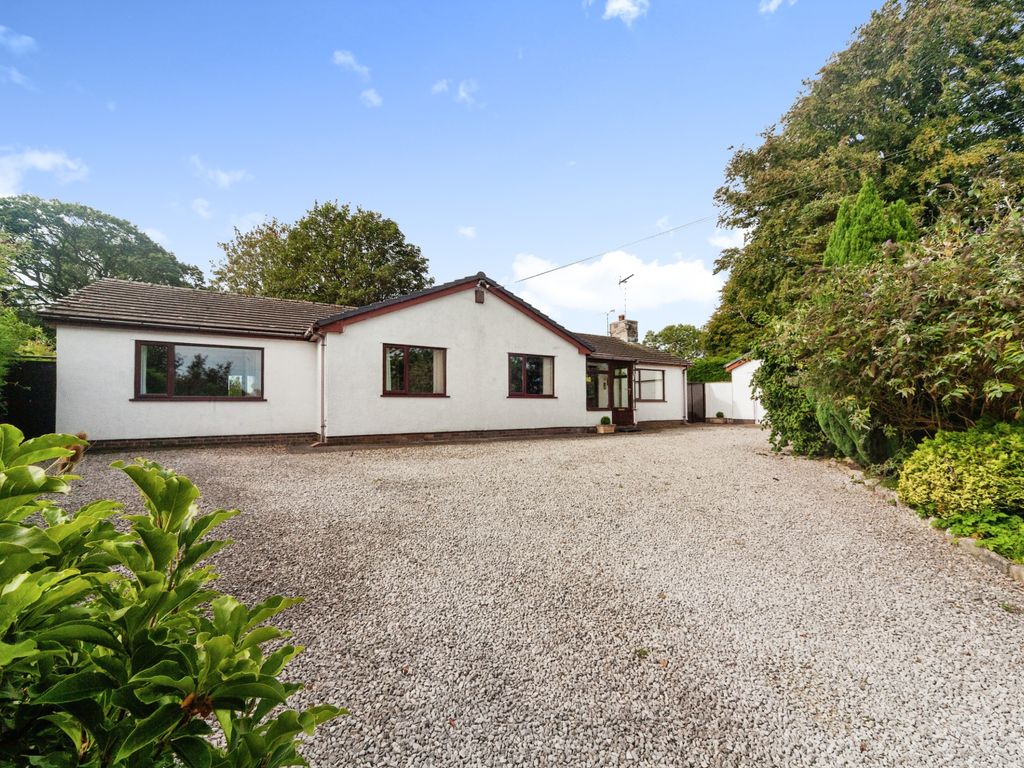 4 bed bungalow for sale in Monastery Road, Pantasaph, Holywell