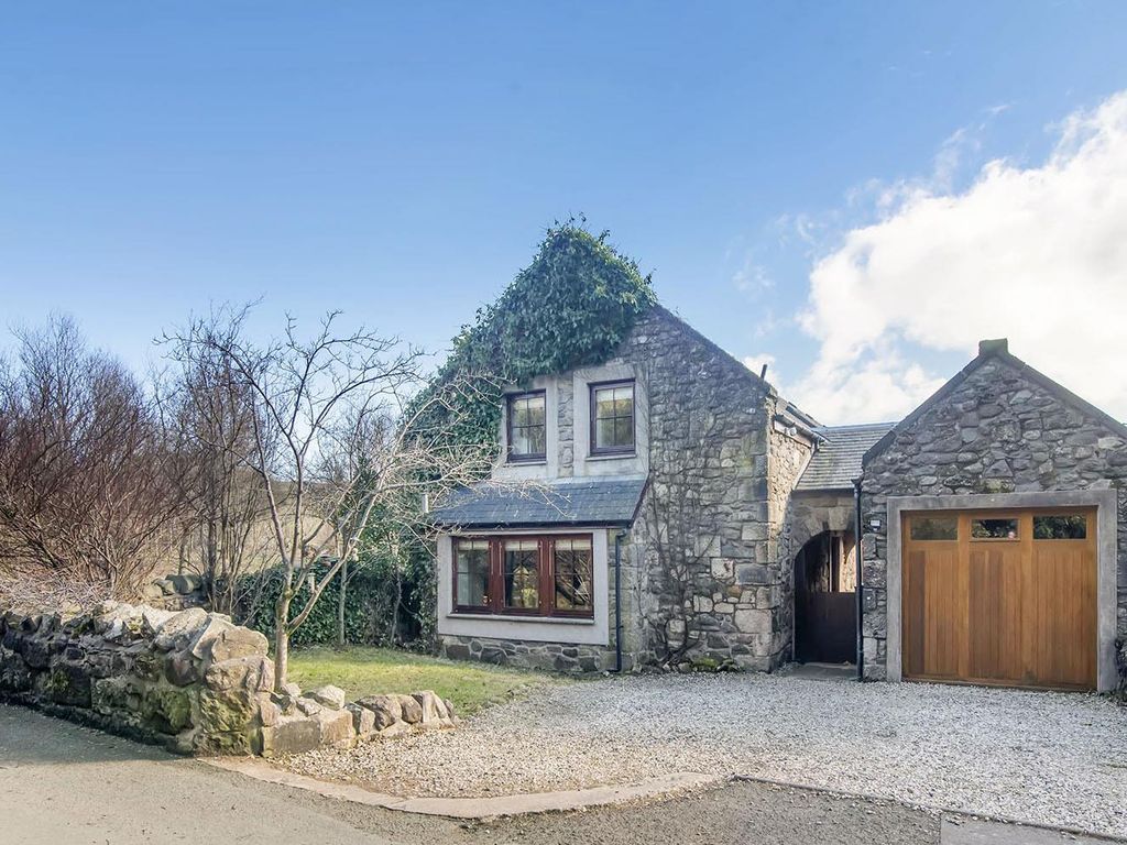 4 bed semidetached house for sale in The Lodge, Hillfoot Farm, Dollar