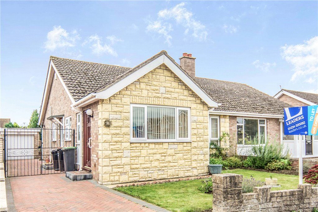2 bed bungalow for sale in Arundel Drive, Bedford, Bedfordshire MK41