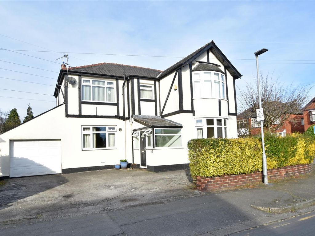 4 bed detached house to rent in Willow Road, Prestwich, Manchester M25 Zoopla