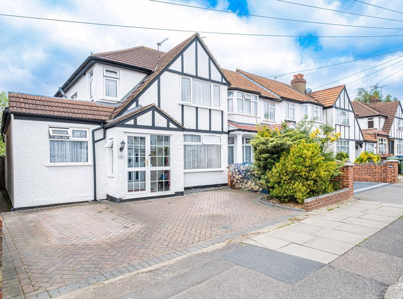 4 bed semidetached house for sale in Walton Avenue, Harrow HA2 Zoopla