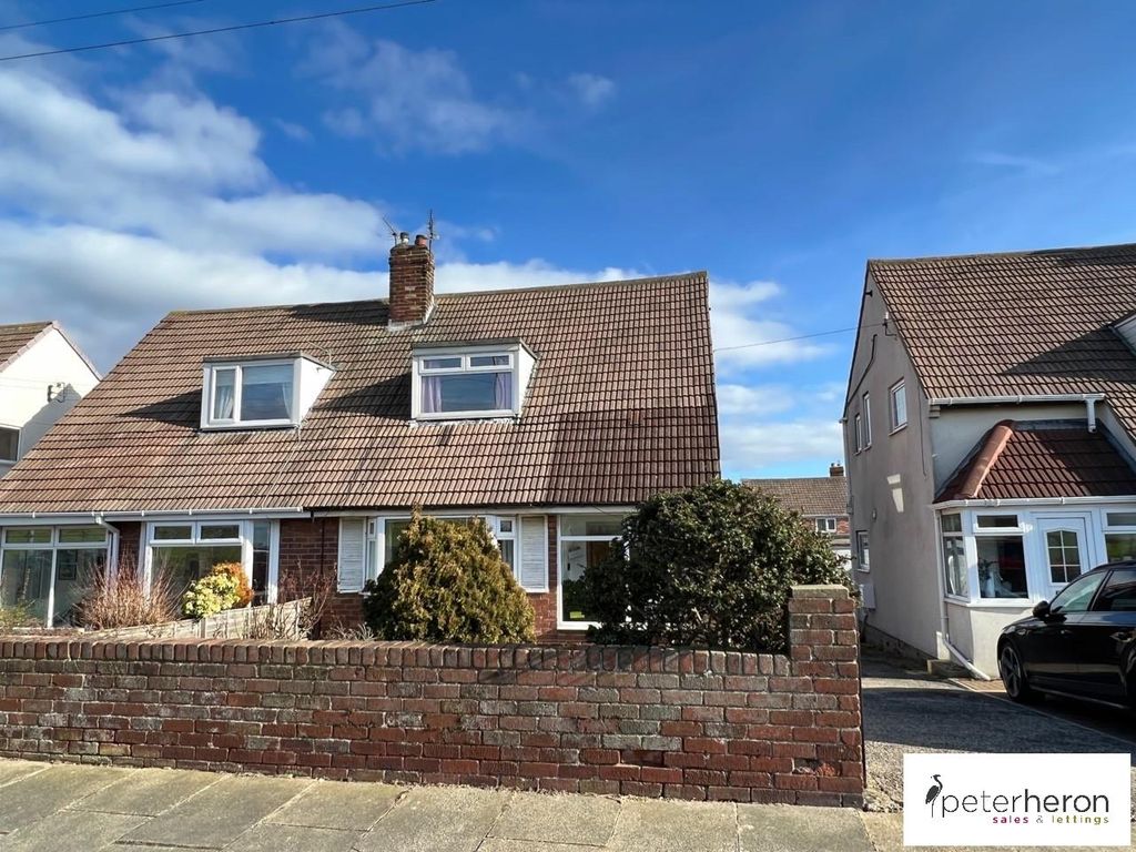 3 bed semidetached house for sale in Lizard View, Whitburn, Sunderland
