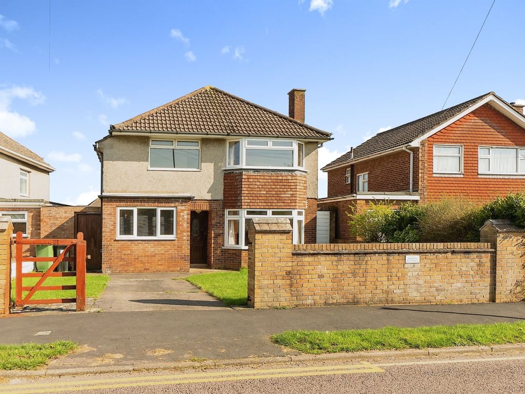 3 bed detached house for sale in Road, Longwell Green
