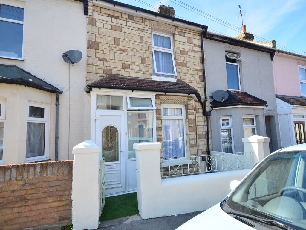 2 bed terraced house to rent in Palmerston Road, Chatham ME4 Zoopla