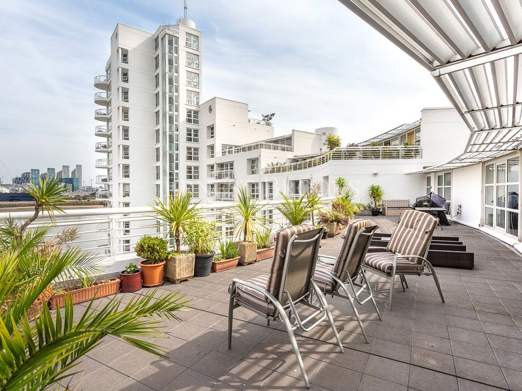 2 bed flat for sale in Pierhead Lock, 416 Manchester Road, London E14