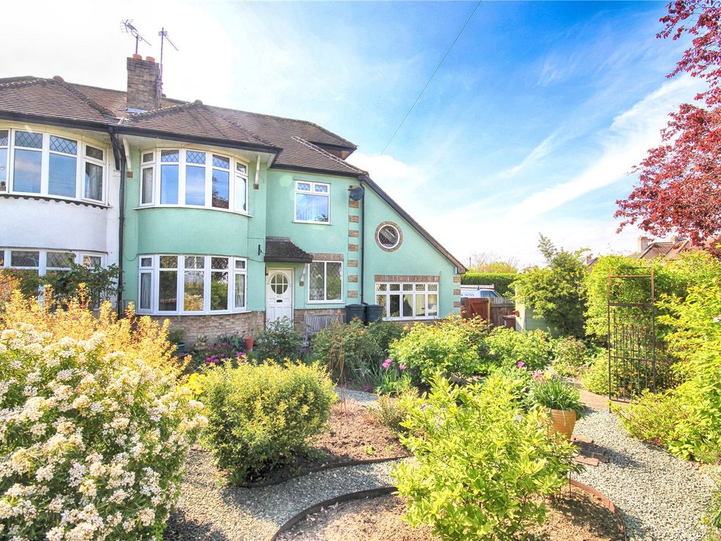 4 bed semidetached house for sale in Eldon Road, Fairview, Cheltenham