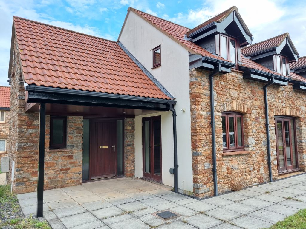 2 bed barn conversion to rent in The Street, Compton Martin, Bristol