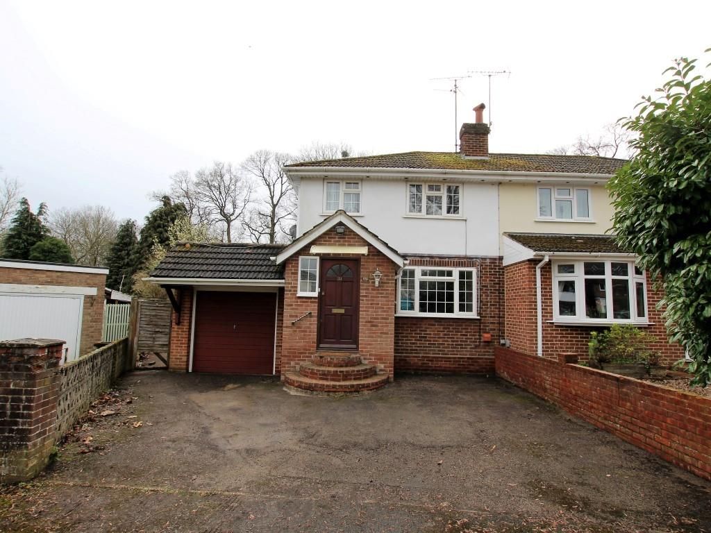 2 bed semidetached house for sale in Fairway Avenue, Tilehurst