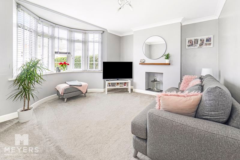 2 bed flat for sale in Huntly Mansions, 1036 Christchurch Road