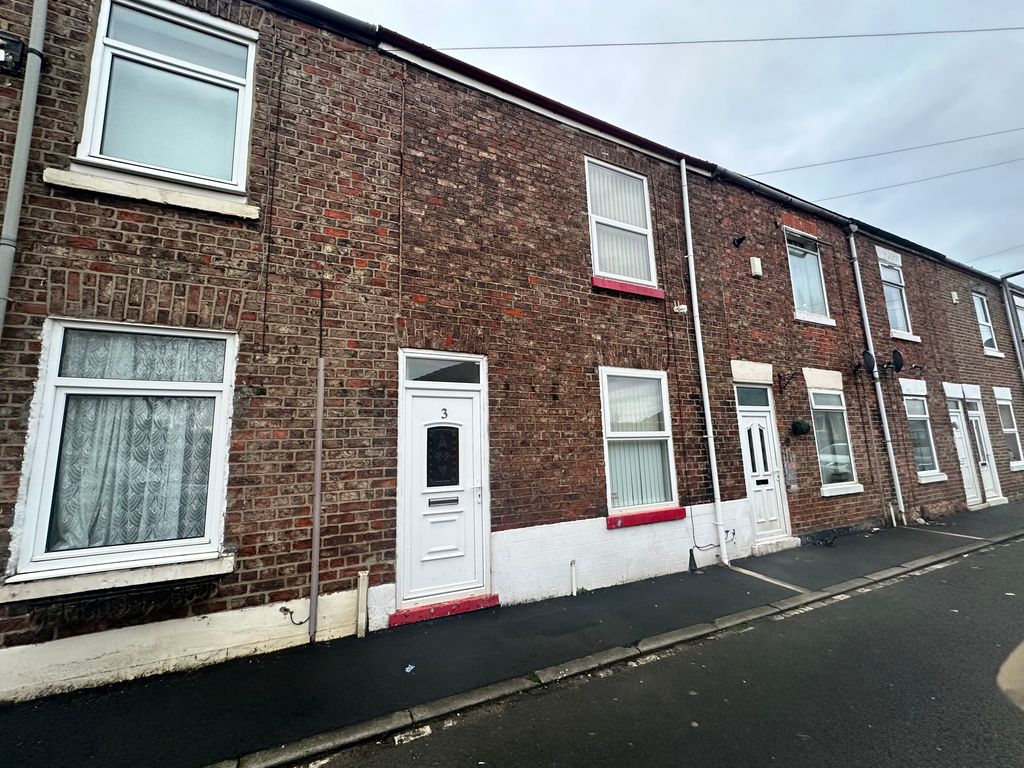 2 bed terraced house to rent in Prospect Place, StocktonOnTees TS20