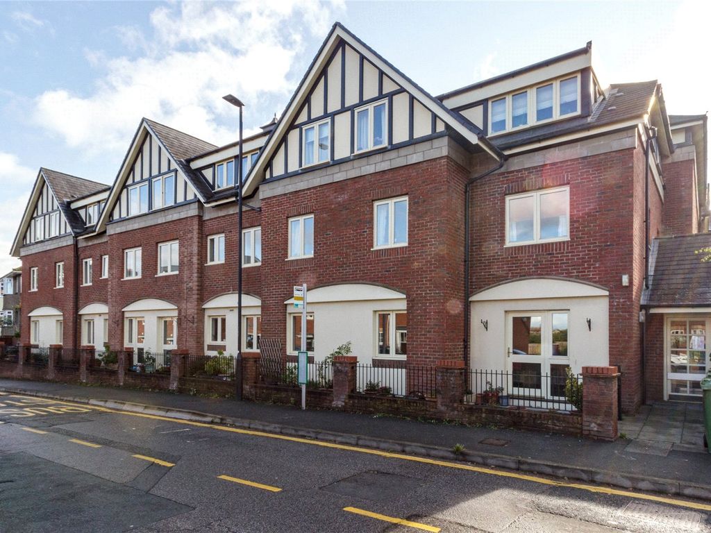 1 bed flat to rent in Goodrich Court, Gloucester Road, RossOnWye