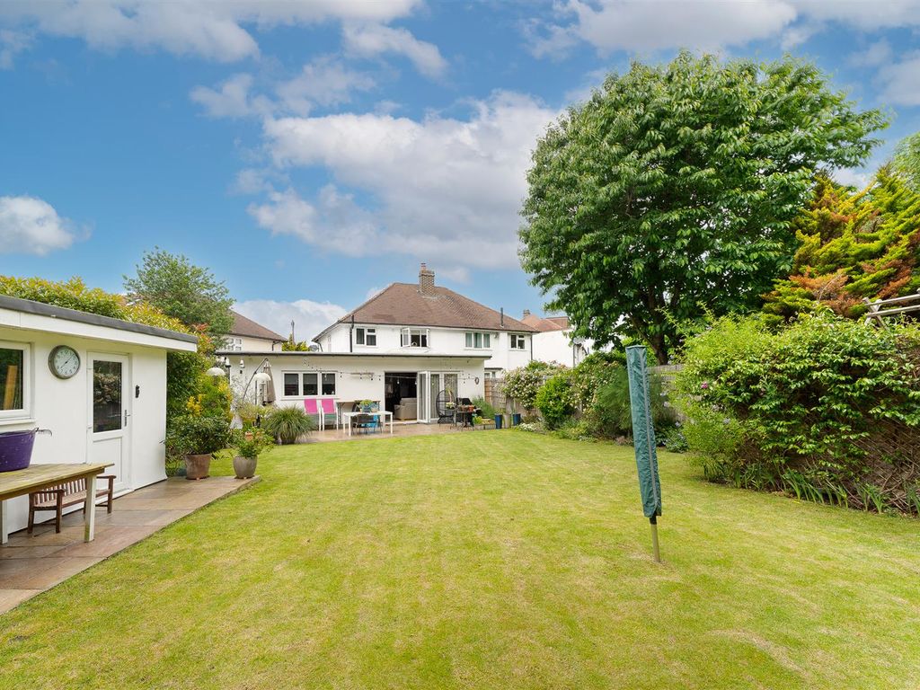 3 bed semidetached house for sale in Lime Close, Carshalton SM5 Zoopla
