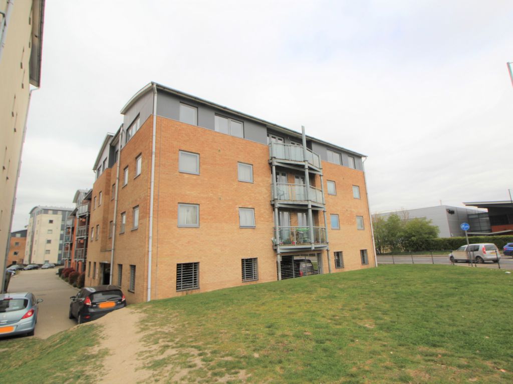 2 bed flat to rent in De Grey Road, Severalls Industrial Park