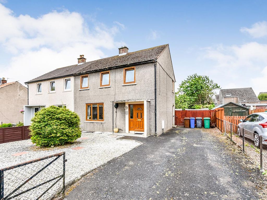 3 bed semidetached house for sale in Rothes Park, Leslie, Glenrothes