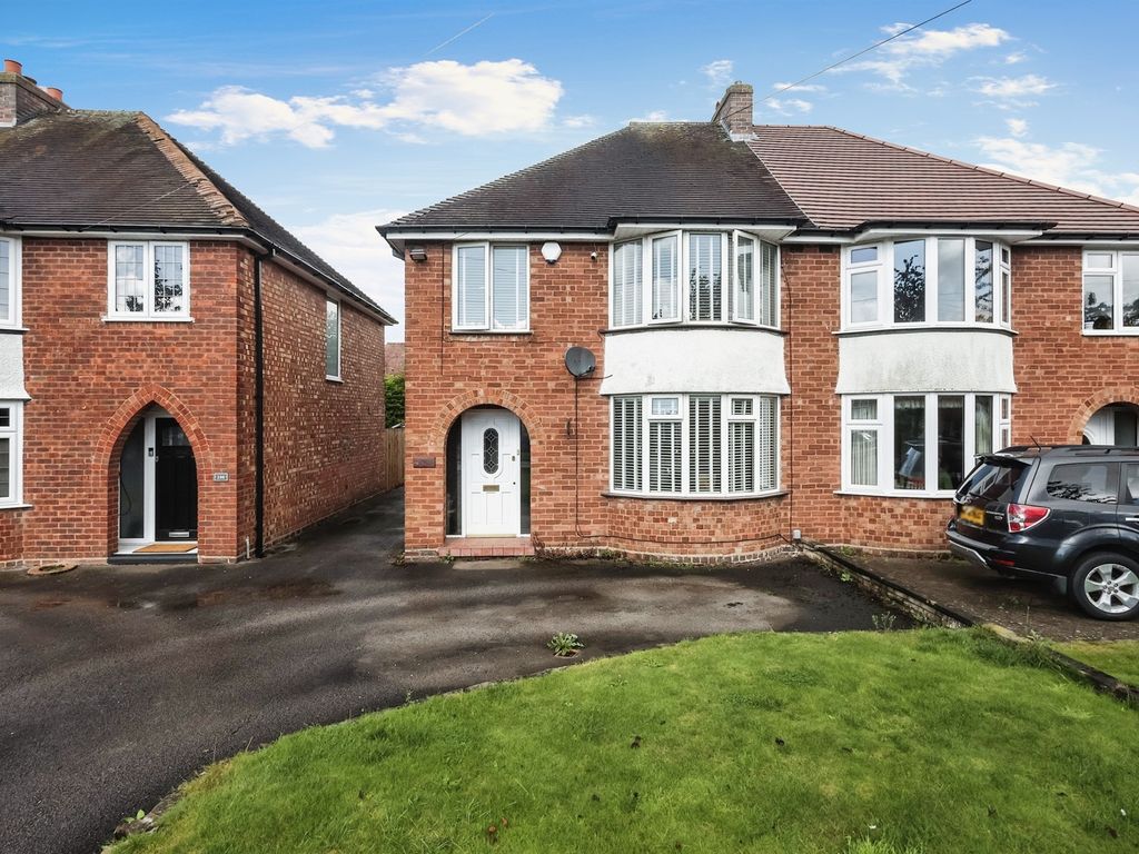 3 bed semidetached house for sale in Whateley Crescent, Castle