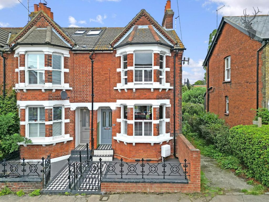 3 bed end terrace house for sale in St. Johns Road, Epping CM16, £