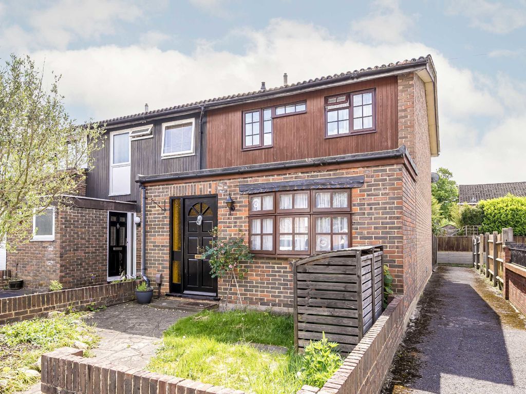 3 bed terraced house for sale in Bridle Close, SunburyOnThames TW16