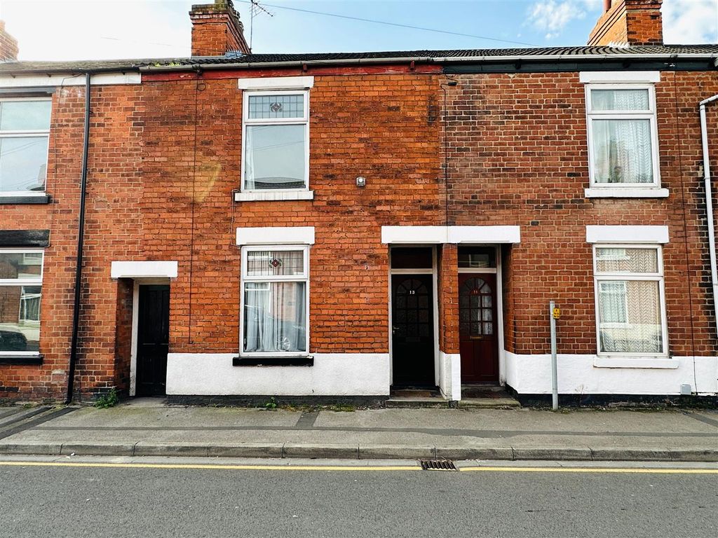 2 bed terraced house for sale in Ebor Street, Selby YO8, £130,000 Zoopla