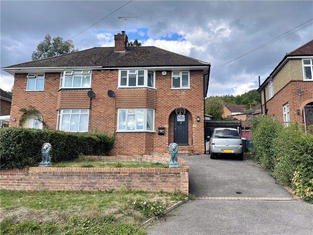 3 bed semidetached house for sale in Southfield Road, Downley, High