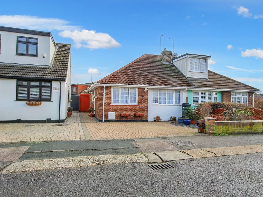 Longfield Road, Wickford SS11  