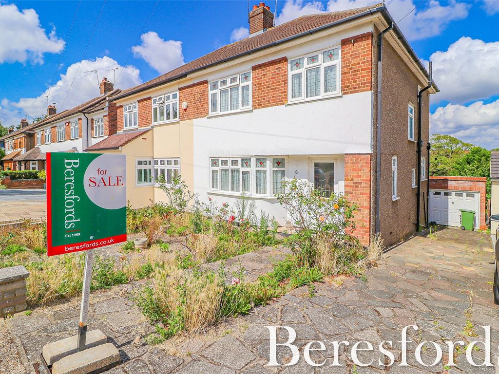3 bed semidetached house for sale in Aspen Grove, Upminster RM14, £