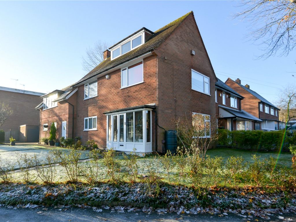 4 bed semidetached house for sale in Abdon Avenue, Bournville Village