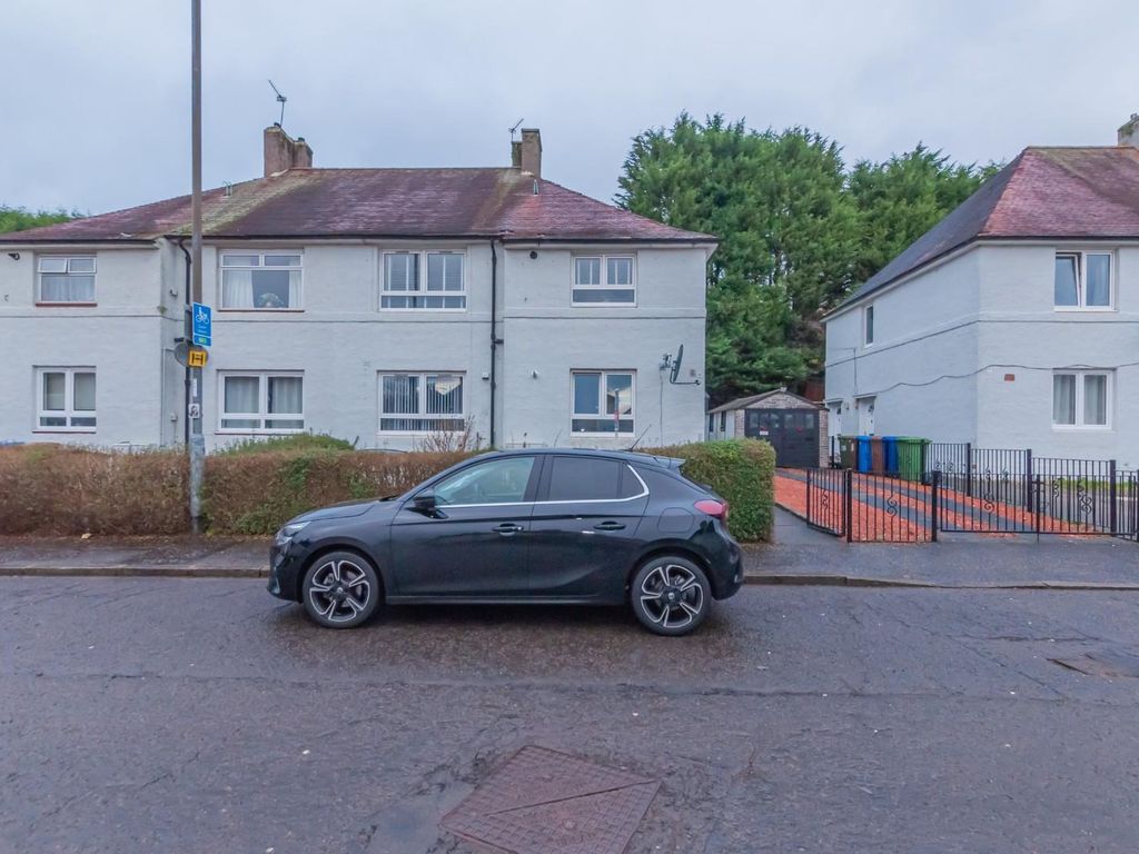 2 bed flat to rent in Ashley Terrace, Alloa FK10 Zoopla